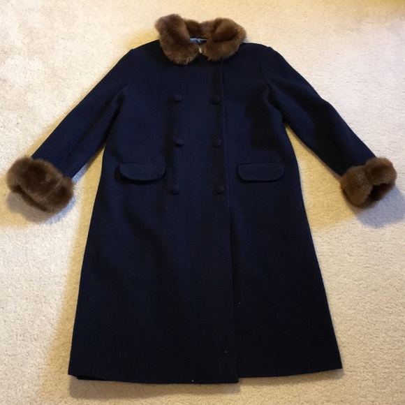 Other - ✨3xHP✨ EUC Navy wool coat with fur trim